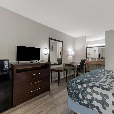 Econo Lodge Cheraw Market Street Екстериор снимка