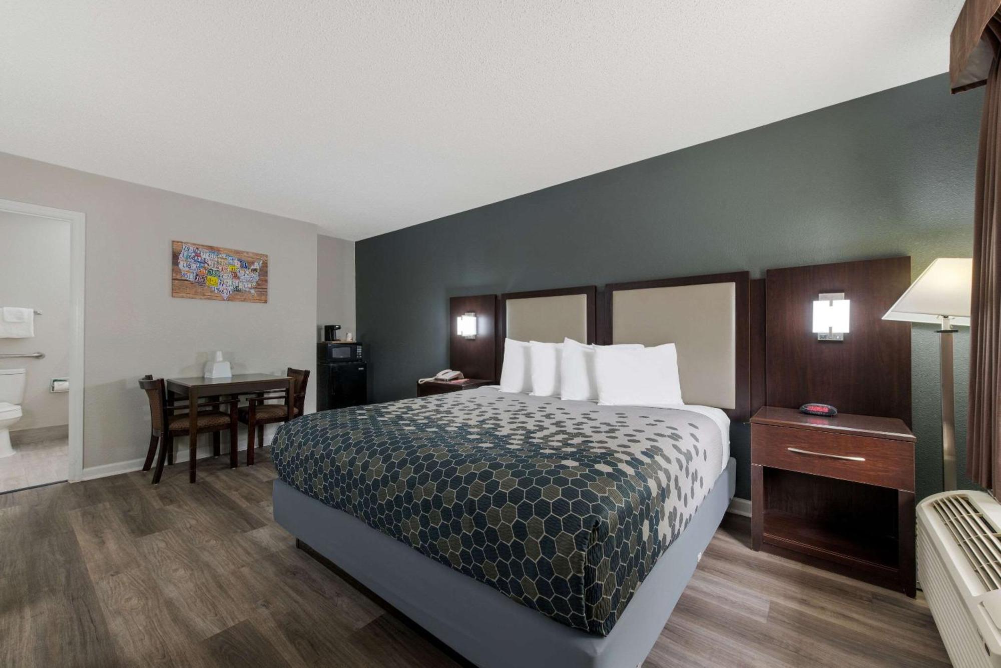 Econo Lodge Cheraw Market Street Екстериор снимка