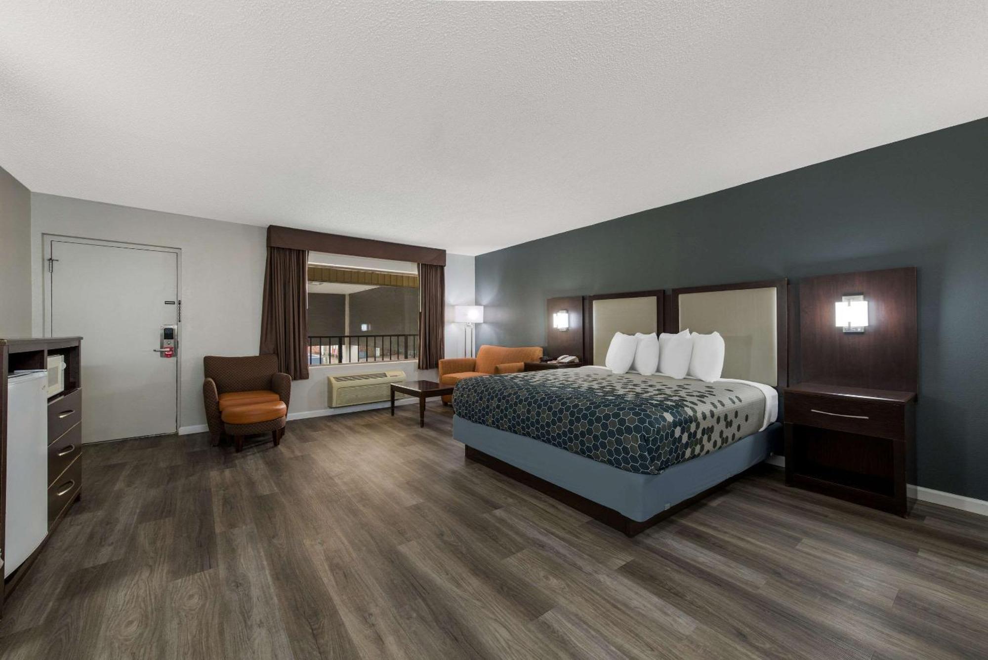 Econo Lodge Cheraw Market Street Екстериор снимка