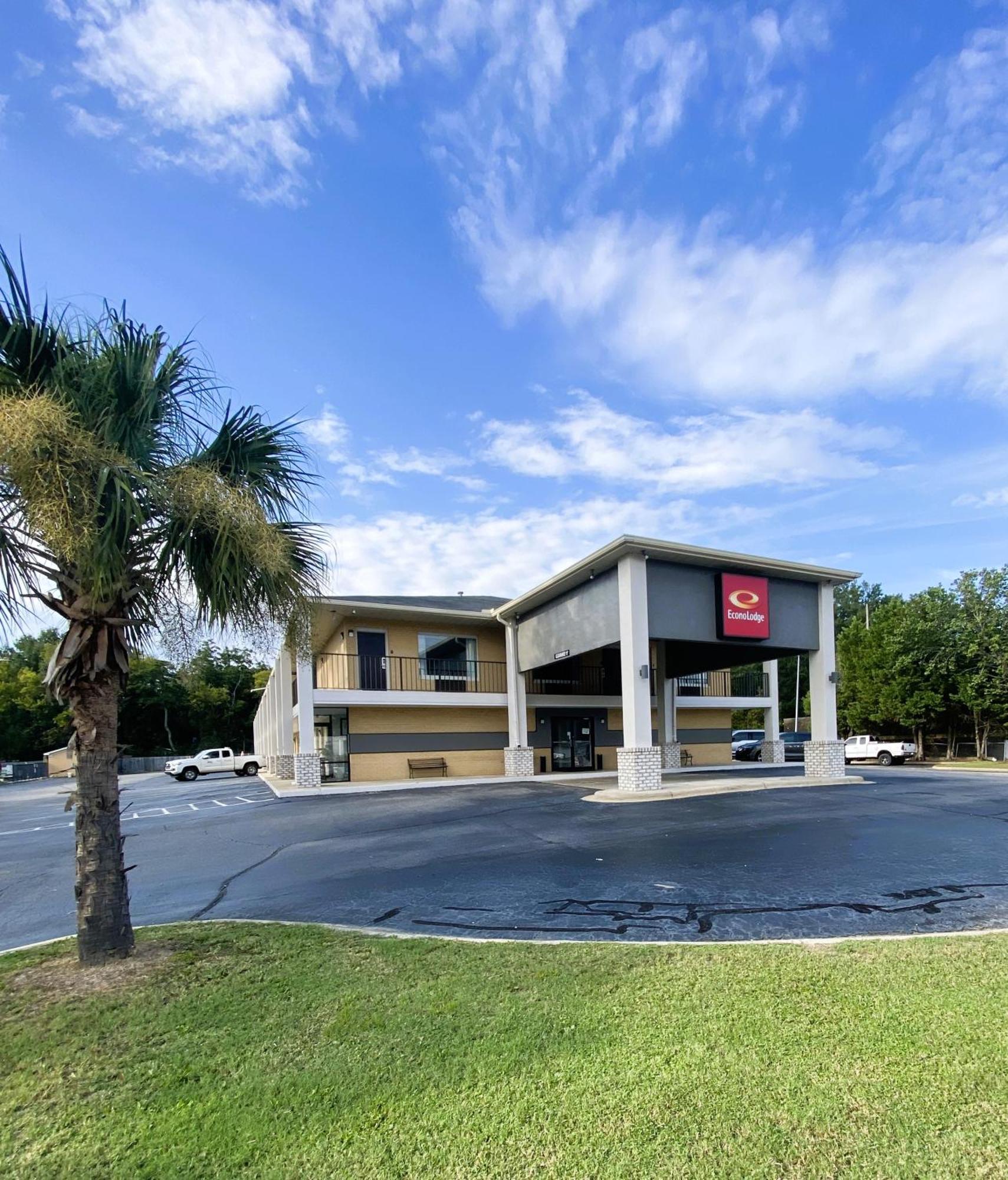 Econo Lodge Cheraw Market Street Екстериор снимка